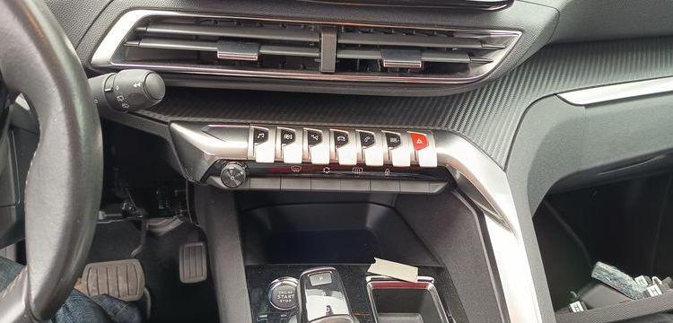 PEUGEOT 3008 STYLE SUV 1.5 BLUEHDi 131 CV / 96 KW – DIESEL – 196210 LMS – ANNEE 2022 NOIR GF-327-PV