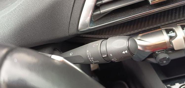 PEUGEOT 3008 STYLE SUV 1.5 BLUEHDi 131 CV / 96 KW – DIESEL – 196210 LMS – ANNEE 2022 NOIR GF-327-PV