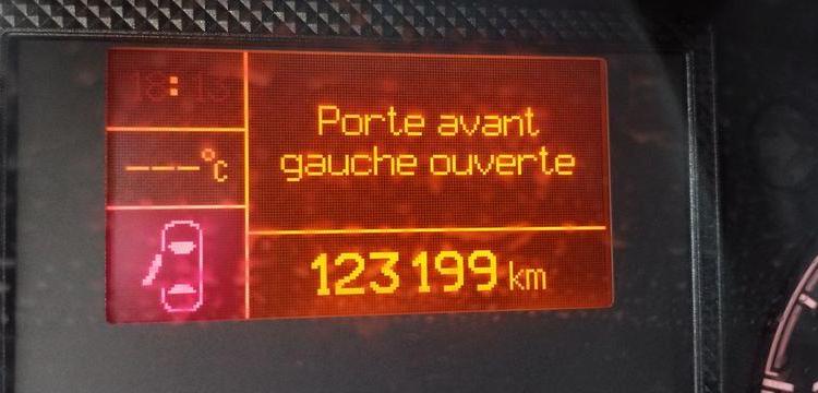 PEUGEOT BOXER 335 L3H2 ASPHALT 2.2 BLUEHDI 140ch BLANC GF-780-MF