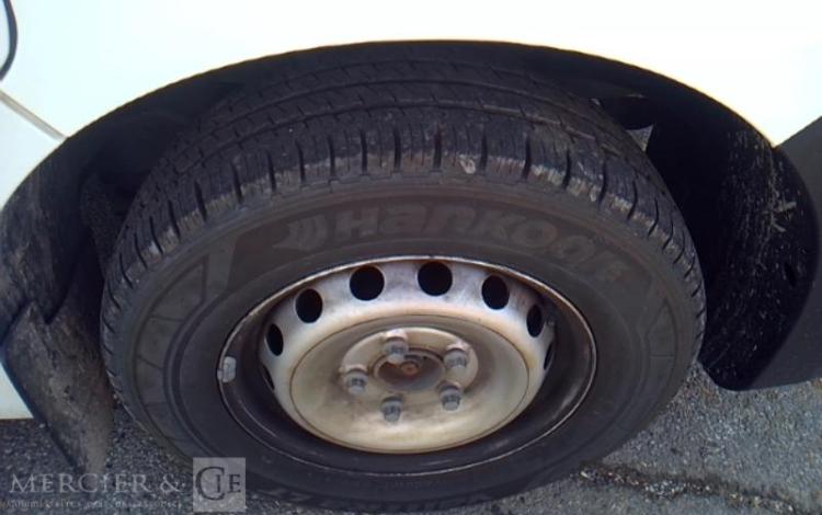 RENAULT MASTER NACELLE SUR VL 12M KLUBB KL32 181H BLANC GG-202-TV