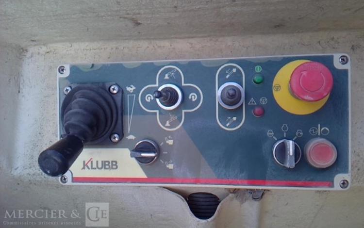 RENAULT MASTER NACELLE SUR VL 12M KLUBB KL32 181H BLANC GG-202-TV