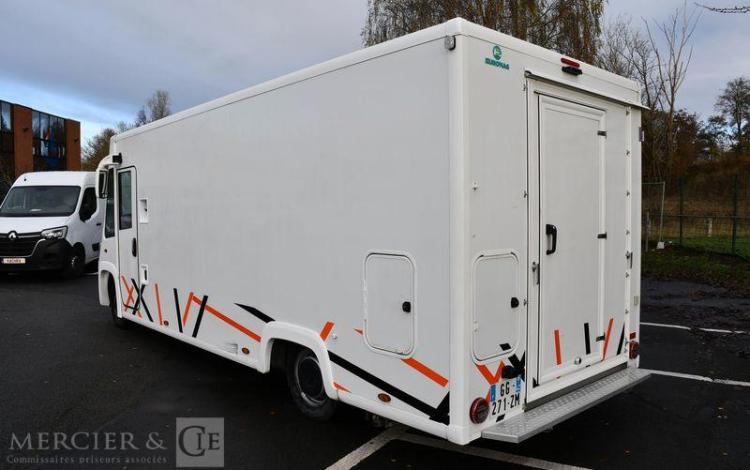 RENAULT MASTER BLANC GG-271-ZM