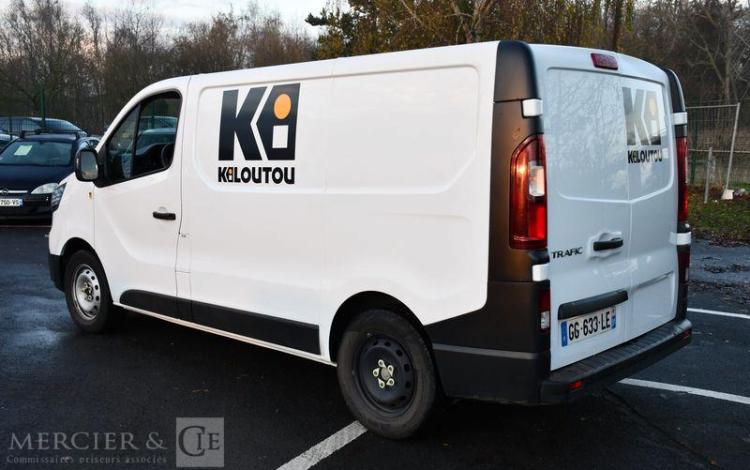 RENAULT TRAFIC FOURGON 2.0 BLUEDCI 110 28 L1H1 CONFORT BLANC GG-633-LE