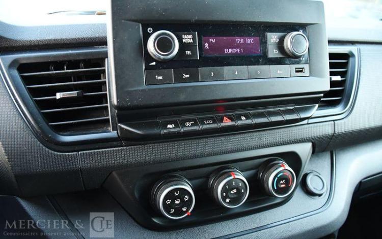 RENAULT TRAFIC FOURGON 2.0 BLUEDCI 110 28 L1H1 CONFORT BLANC GG-633-LE