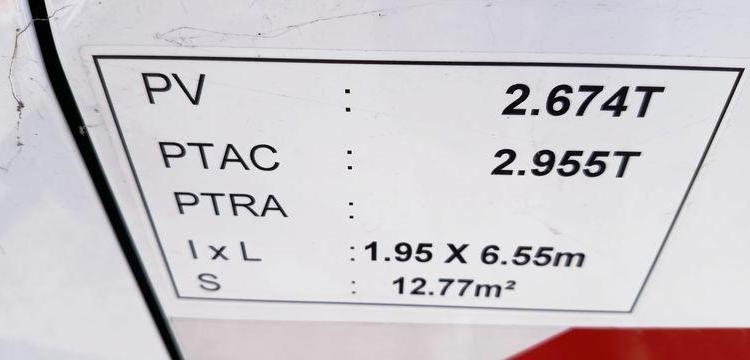 RENAULT TRAFIC AVEC NACELLE KLUBB/KL21B – 9M – DIESEL – 659 HEURES – 99031 KMS BLANC GG-759-DD