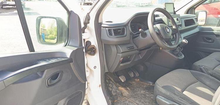 RENAULT TRAFIC AVEC NACELLE KLUBB/KL21B – 9M – DIESEL – 659 HEURES – 99031 KMS BLANC GG-759-DD