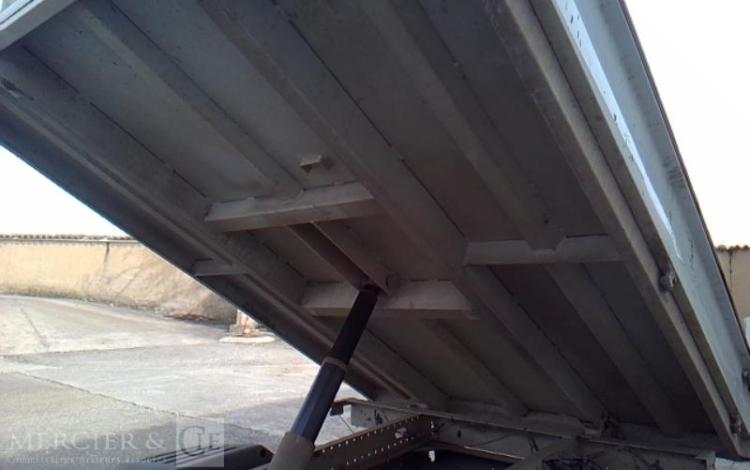 IVECO DAILY 35-160 BENNE SIMPLE CABINE COFFRE BLANC GG-784-VF