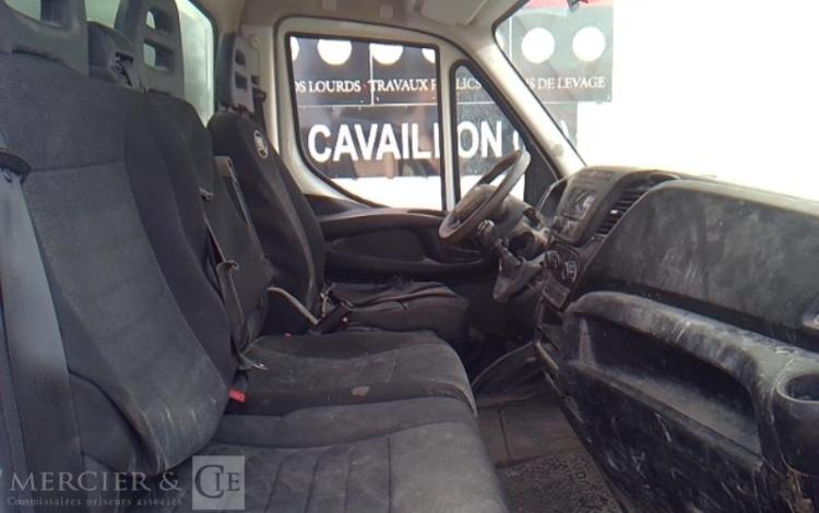 IVECO DAILY 35-160 BENNE SIMPLE CABINE COFFRE BLANC GG-784-VF
