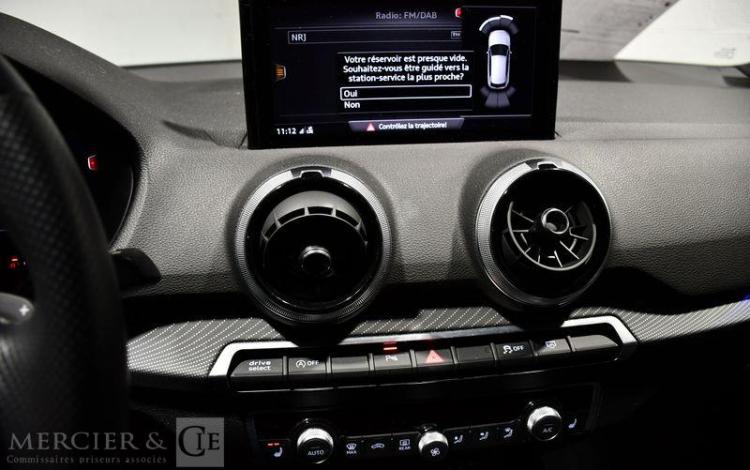 AUDI Q2 35 TFSI S-TRONIC NOIR GG-900-EK