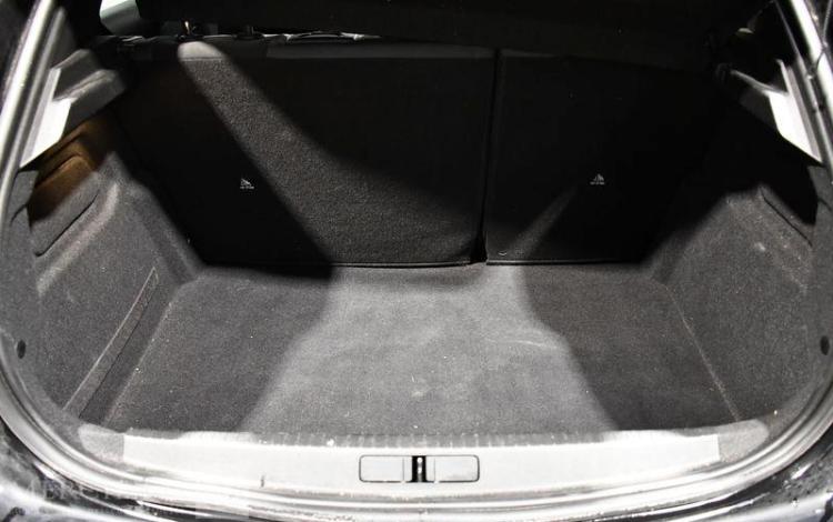 PEUGEOT E-208 135 50KWH GT PACK NOIR GH-011-GS