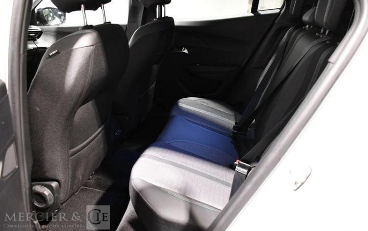 PEUGEOT 2008 ALLURE PACK BLUEHDI BLANC GH-333-FQ