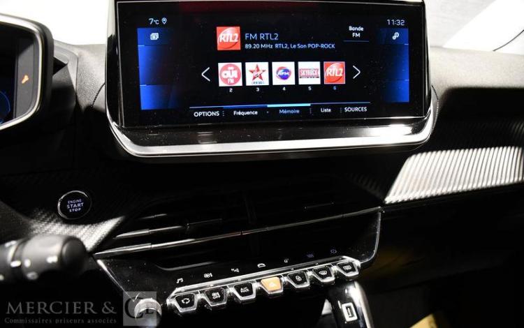 PEUGEOT 2008 ALLURE PACK BLUEHDI BLANC GH-333-FQ