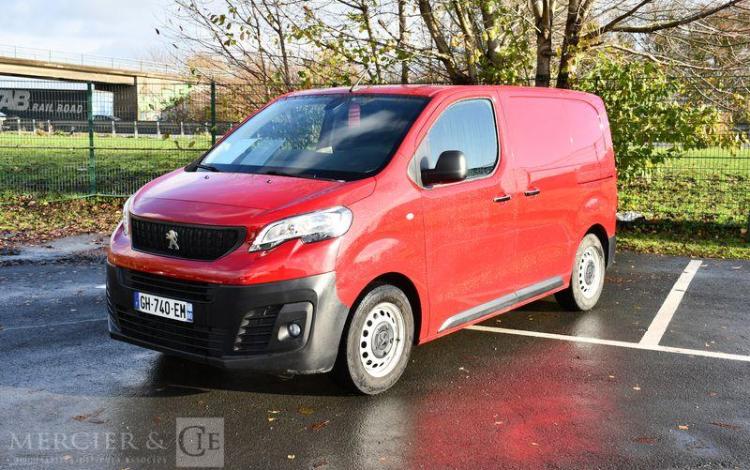 PEUGEOT EXPERT URBAN COMPACT BLUEHDI ROUGE GH-740-EM