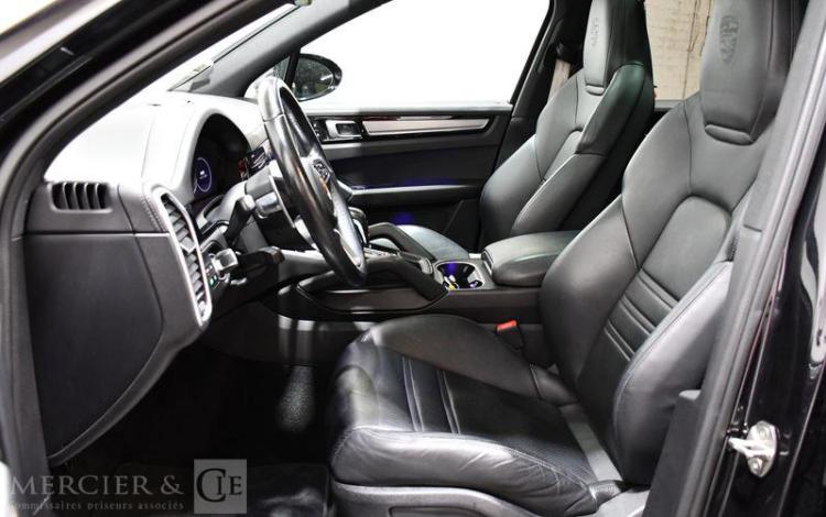 PORSCHE CAYENNE e-HYBRID 462ch PLATINUM EDITION TIPTRONIC NOIR GH-962-AC
