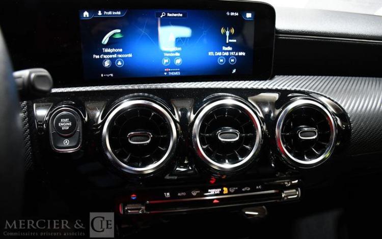 MERCEDES CLASSE A 180D 8G-DCT BUSINESS LINE NOIR GJ-017-XV