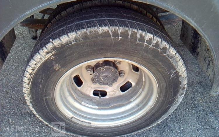 IVECO 35-140 BENNE SIMPLE CABINE COFFRE BLANC GJ-023-VT