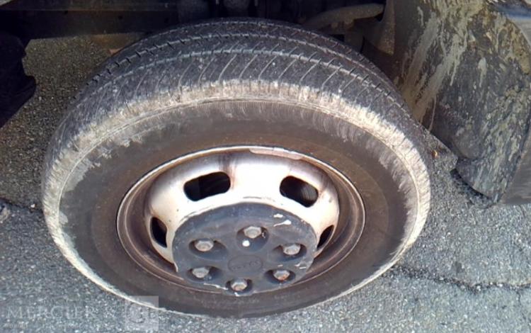 IVECO 35-140 BENNE SIMPLE CABINE COFFRE BLANC GJ-023-VT