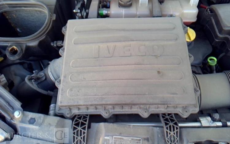 IVECO 35-140 BENNE SIMPLE CABINE COFFRE BLANC GJ-023-VT