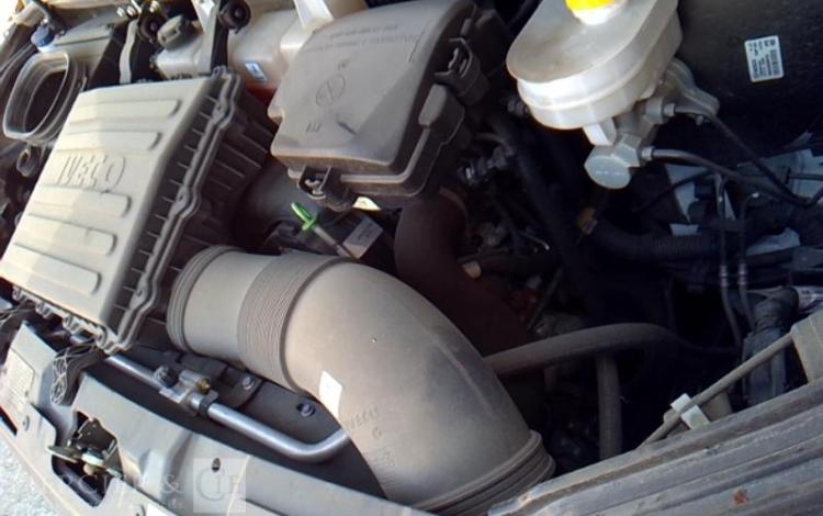 IVECO 35-140 BENNE SIMPLE CABINE COFFRE BLANC GJ-023-VT