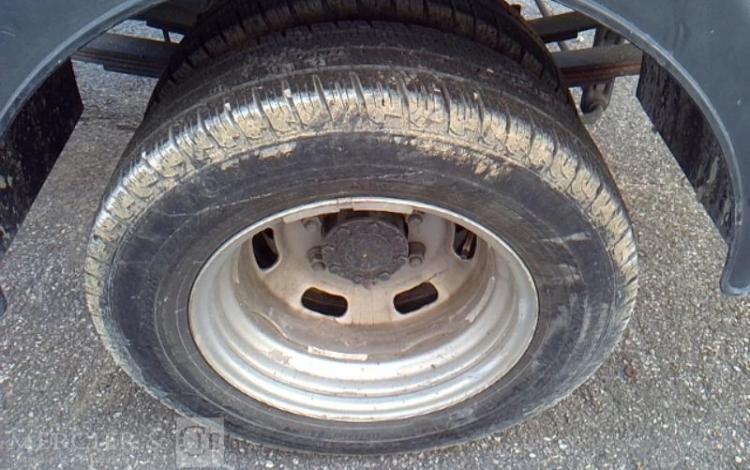 IVECO 35-140 BENNE SIMPLE CABINE COFFRE BLANC GJ-023-VT