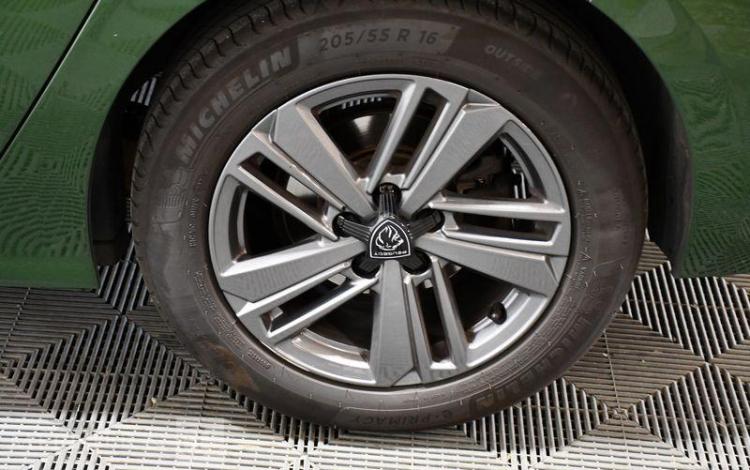 PEUGEOT 308 1.5 BLUEHDI 130 ACTIVE PACK EAT VERT GJ-162-PJ