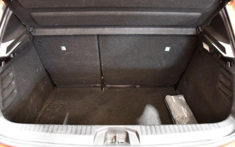 RENAULT CLIO EQUILIBRE TCE 90 ORA GJ-243-VA