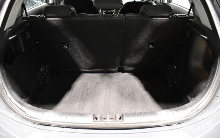 KIA RIO ACTIVE GRIS GJ-519-QN