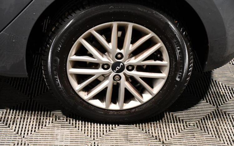 KIA RIO ACTIVE GRIS GJ-519-QN