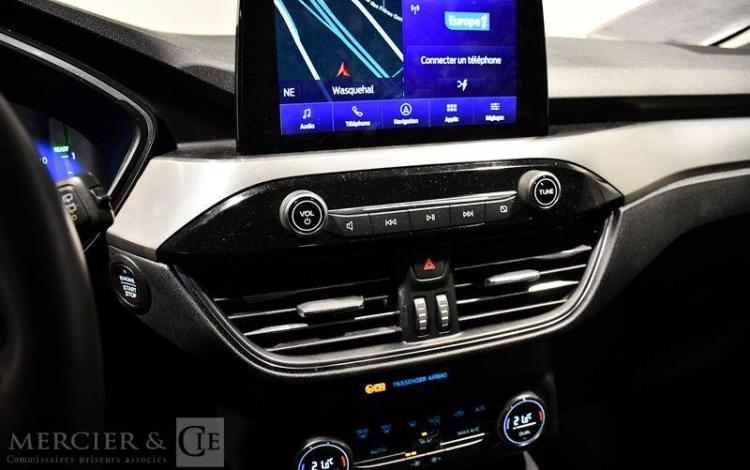 FORD KUGA F190 H TITANIUM 2M BVA BLEU GK-046-TX