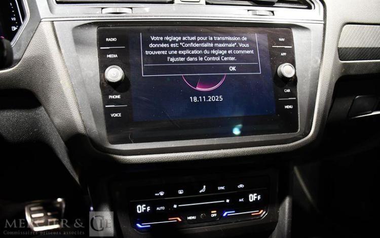 VOLKSWAGEN TIGUAN 2,0 R-LINE 110 TDI GRIS GK-982-WQ