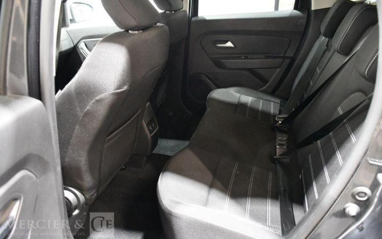 DACIA DUSTER NOIR GL-017-LG