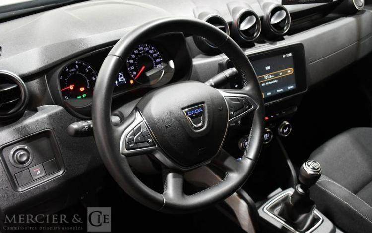 DACIA DUSTER NOIR GL-017-LG