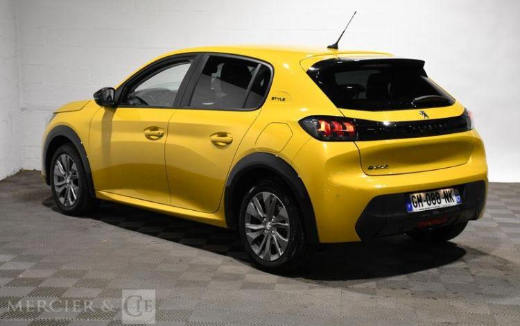PEUGEOT e-208 135 50KWH STYLE JAUNE GM-088-NK