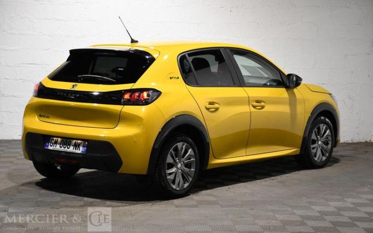 PEUGEOT e-208 STYLE JAUNE GM-088-NK