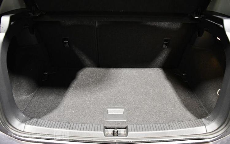 VOLKSWAGEN T-CROSS LIFE TECH GRIS GM-452-DE