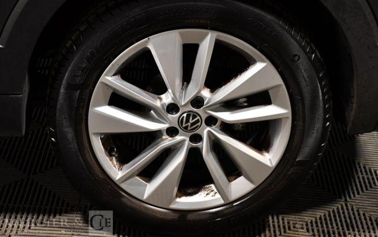 VOLKSWAGEN T-CROSS LIFE TECH GRIS GM-452-DE