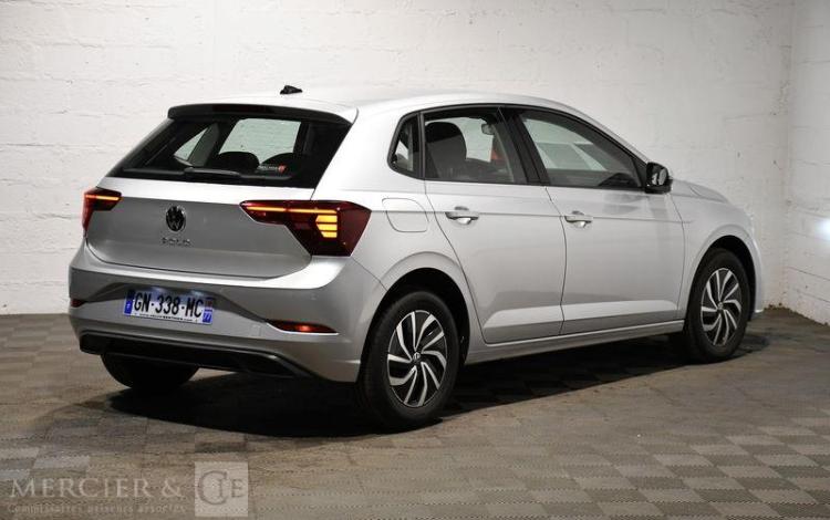 VOLKSWAGEN POLO 1.0 TSI 95 LIFE DSG GRIS GN-338-MC
