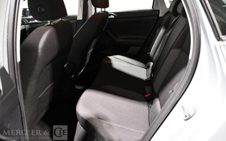 VOLKSWAGEN POLO 1.0 TSI 95 LIFE DSG GRIS GN-338-MC