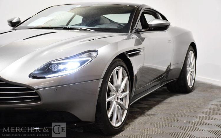 ASTON MARTIN DB11 COUPE 5.2 610ch BVA GRIS GN-814-QZ