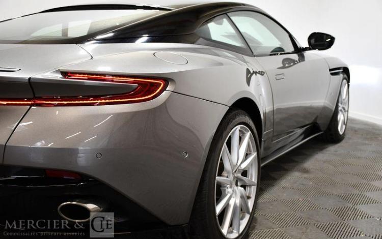 ASTON MARTIN DB11 COUPE 5.2 610ch BVA GRIS GN-814-QZ