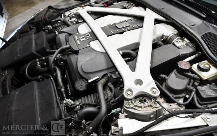 ASTON MARTIN DB11 COUPE 5.2 610ch BVA GRIS GN-814-QZ