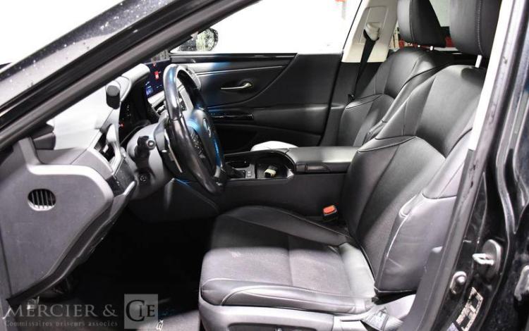 LEXUS ES 300 H NOIR GP-617-MY