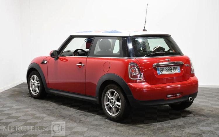 MINI COOPER 1,6 D 110 COOPER ROUGE GP-889-BH