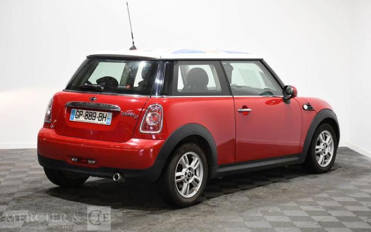 MINI COOPER 1,6 D 110 COOPER ROUGE GP-889-BH