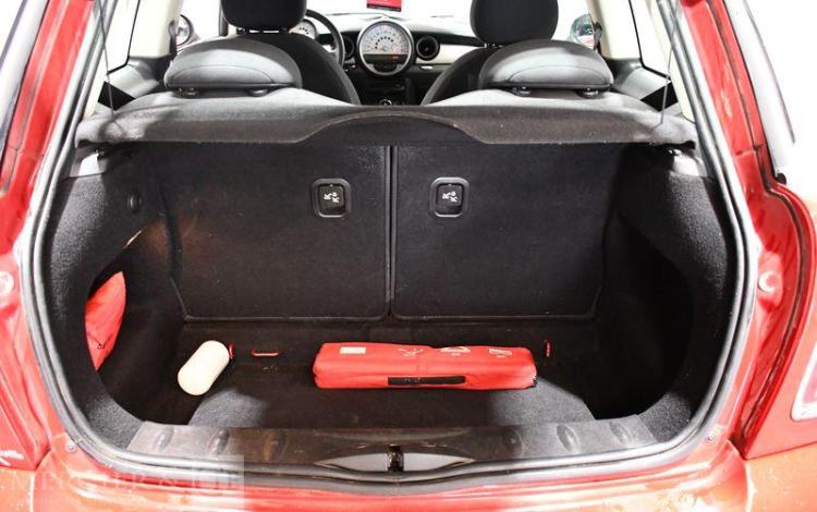 MINI COOPER 1,6 D 110 COOPER ROUGE GP-889-BH