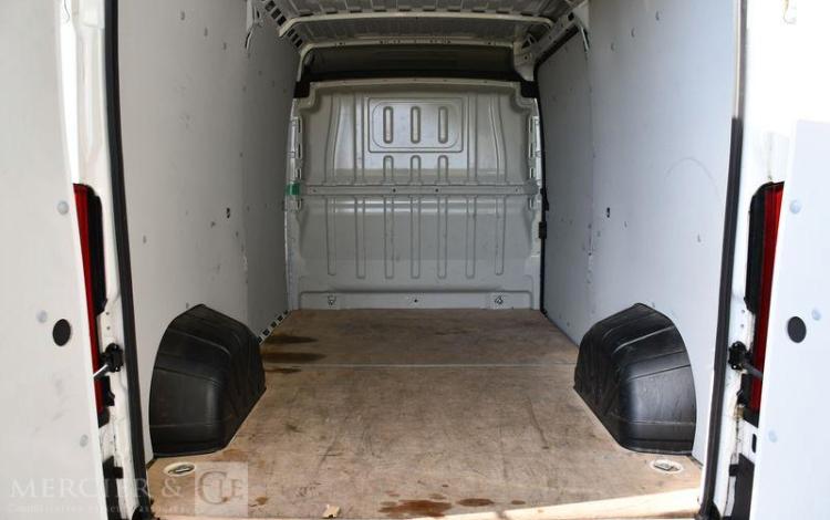 PEUGEOT BOXER FOURGON 333 2.2 BLUEHDI 140 L2H2 BLANC GQ-350-BR