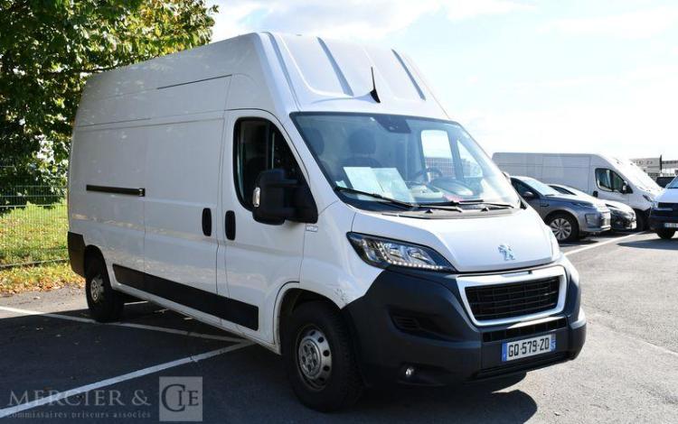 PEUGEOT BOXER 35 L3H3 2.2 BLUEHDI 140ch BLANC GQ-579-ZD