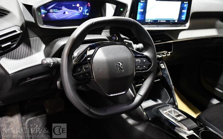 PEUGEOT 2008 1.2 PURETECH 130 ALLURE PACK EAT NOIR GQ-649-LE