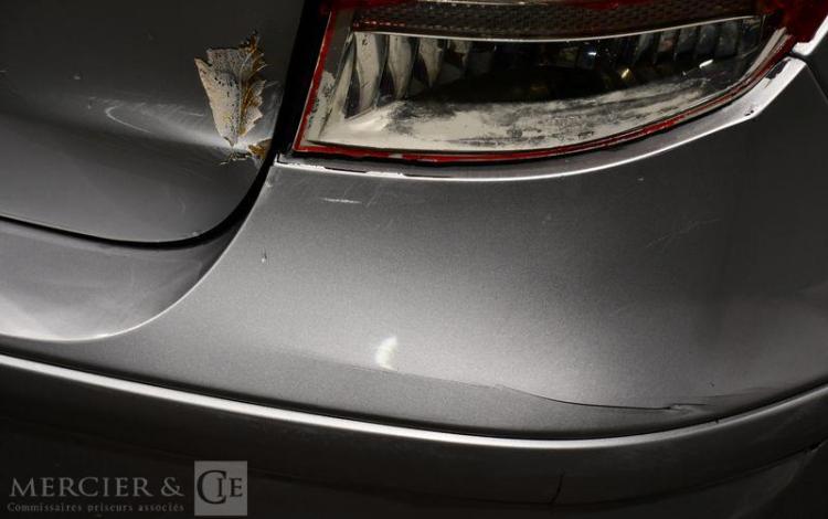 BMW SERIE 1 2.0 118 D 120 CONFORT GRIS GQ-672-QG