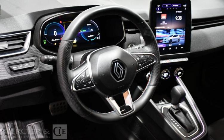 RENAULT CLIO V 1.6 E-TECH HYBRID 145ch ESPRIT ALPINE GRIS GR-014-GA